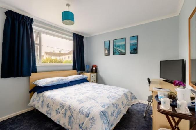 Bed & Breakfast Only - Not 24 Hour Lodging - Free Parking Truro Cornwall Exteriér fotografie